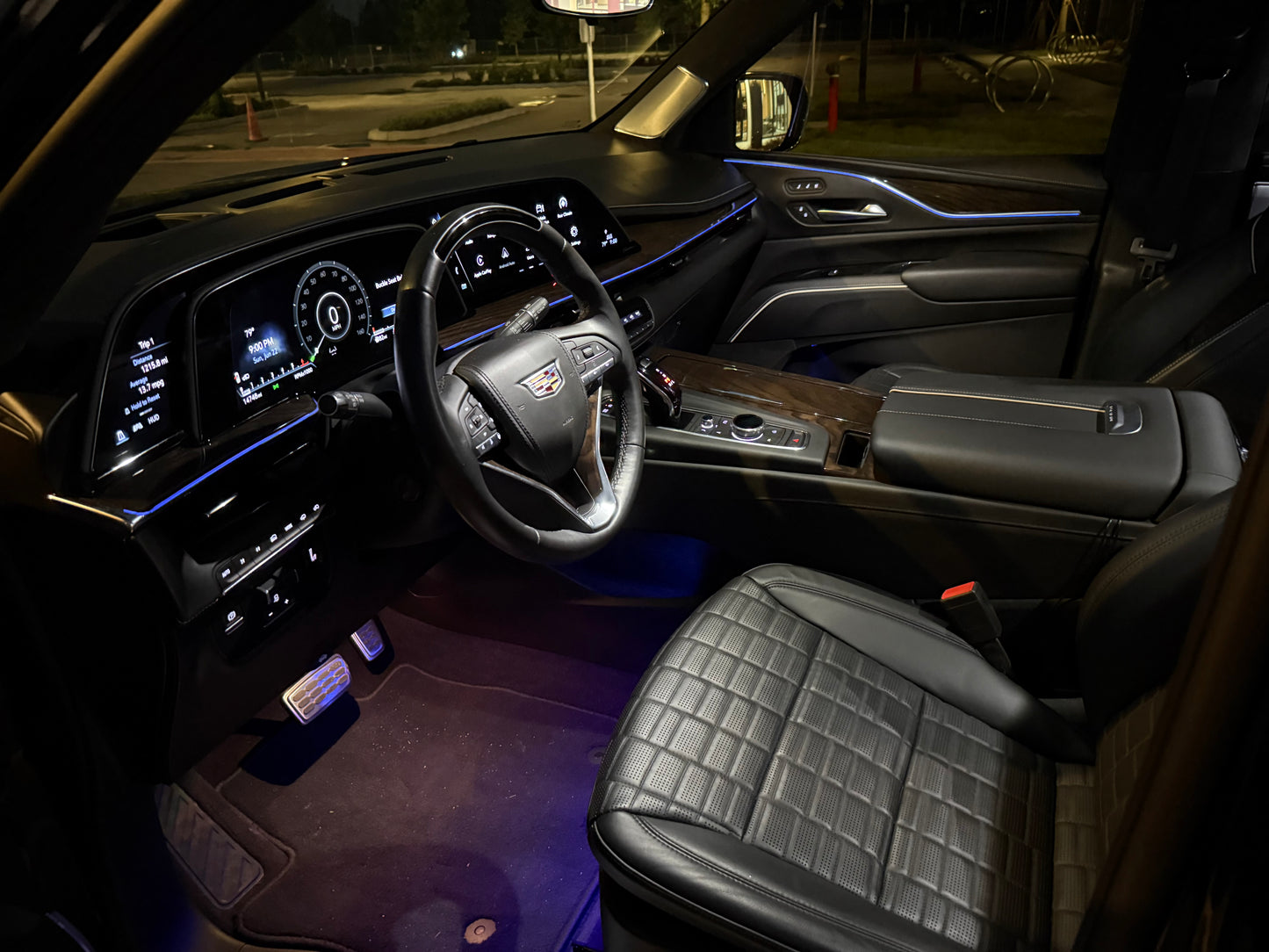 Cadillac Escalade ESV platinum